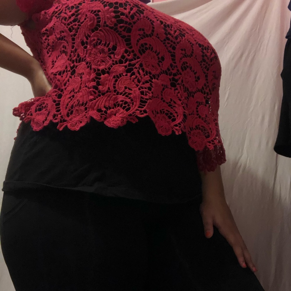 Torrid lace detail crop top